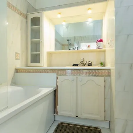 7th Floor Flat With Sea View Apartment *